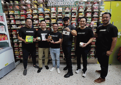 Grand Opening K3Mart di Pantai Indah Kapuk (PIK), Jakarta, Minggu (29/1/2023).