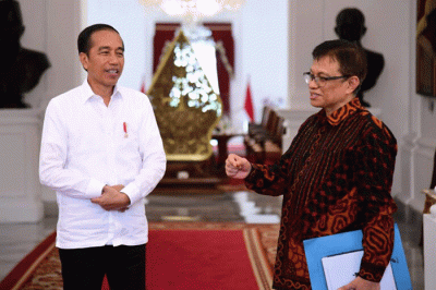 Menteri Investasi/Kepala Badan Koordinasi Penanaman Modal Bahlil Lahadalia memberikan keterangan usai bertemu Presiden Joko Widodo di Istana Merdeka.