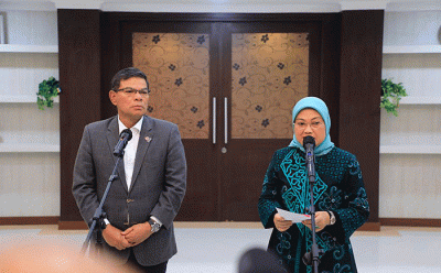 Menaker Ida Fauziyah menerima kunjungan kehormatan Menteri Dalam Negeri Malaysia, Dato’ Seri Saifuddin Nasution bin Ismail, di Kantor Kemnaker.