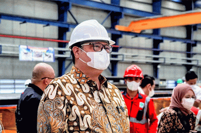 Menko Airlangga Hartarto, saat meresmikan Pabrik Lead Rubber Bearing (LRB), Bearing, Expansion Joint dan Fasilitas Uji Seismik Isolator.