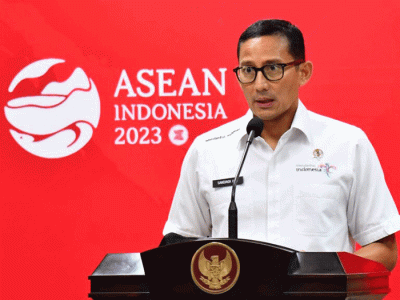 Menparekraf Sandiaga Uno memberikan keterangannya usai mengikuti rapat terbatas yang dipimpin Presiden Joko Widodo di Kantor Presiden, Jakarta.