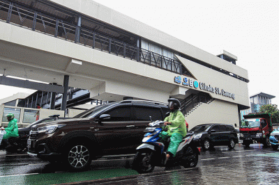 Begini penampakan terkini progres revitalisasi halte Cawang Cikoko, Jakarta, Rabu (1/2/2023)