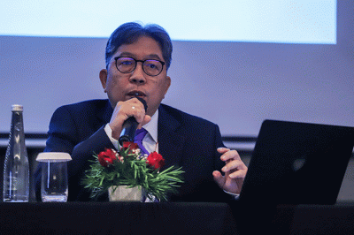Director For Tourism Marketing Asia Pacific Region, Raden Wisnu Sindhutrisno memberikan pemaparan saat Media Brefing dalam ASEAN Tourism Forum 2023.