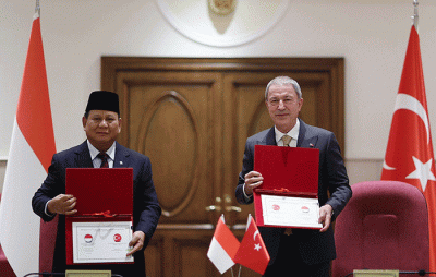Menteri Pertahanan Prabowo Subianto melaksanakan pertemuan dengan Menteri Pertahanan Nasional Republik Turki Hulusi Akar, di Bakanlıklar, Ankara, Turki.