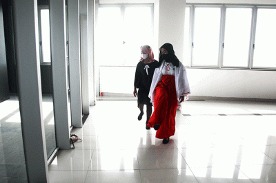 Puluhan cosplayer dengan mengunakan berbagai kostum karakter anime, manga, superhero, dan game mengikuti lomba kompetisi cosplay.