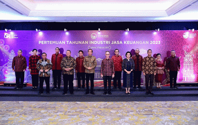 Presiden Joko Widodo menghadiri Pertemuan Tahunan Industri Jasa Keuangan (PTIJK) Tahun 2023 di Hotel Shangri-La, Jakarta, Senin (6/2/2023).