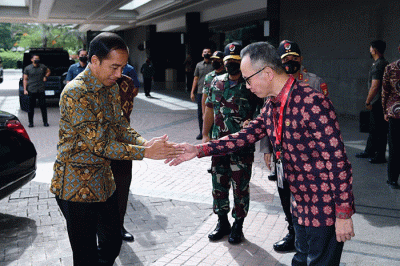 Presiden Joko Widodo menghadiri Pertemuan Tahunan Industri Jasa Keuangan (PTIJK) Tahun 2023 di Hotel Shangri-La, Jakarta, Senin (6/2/2023).