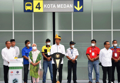 Presiden Joko Widodo meresmikan dua terminal di Provinsi Sumatra Utara (Sumut), di Terminal Amplas, Kota Medan, Kamis (9/2/2023).