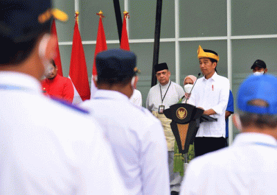 Presiden Joko Widodo meresmikan dua terminal di Provinsi Sumatra Utara (Sumut), di Terminal Amplas, Kota Medan, Kamis (9/2/2023).