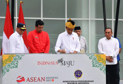 Presiden Joko Widodo meresmikan dua terminal di Provinsi Sumatra Utara (Sumut), di Terminal Amplas, Kota Medan, Kamis (9/2/2023).