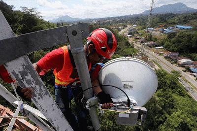 XL Axiata terus berupaya meningkatkan kualitas jaringan 4G di Kalimantan. Perluasan jaringan hingga ke pelosok dan wilayah perbatasan negara.