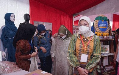 Peresmian BLK Komunitas Program Pembangunan Tahun 2022 dan Festival Kemandirian BLK Komunitas, di Yayasan Ponpes Manhalul Ma`arif Darek, Lombok Tengah.
