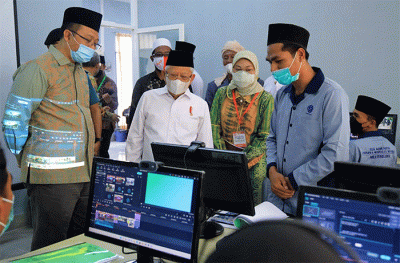 Wakil Presiden KH Ma’ruf Amin meresmikan sebanyak 846 Balai Latihan Kerja Komunitas (BLKK) Tahun 2022 di Yayasan Ponpes Manhalul Ma`arif Darek, Lombok Tengah.