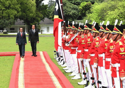 Presiden Joko Widodo menyambut kunjungan resmi Perdana Menteri (PM) Republik Demokratik Timor Leste, Taur Matan Ruak, di Istana Kepresidenan Bogor.
