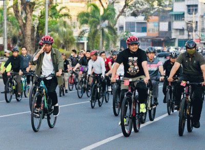 Presiden Joko Widodo mengecek penataan Kota Medan, Provinsi Sumatra Utara, Minggu (12/2/2023).