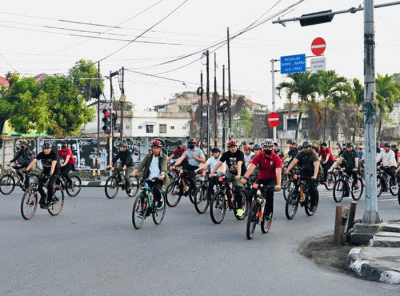 Presiden Joko Widodo mengecek penataan Kota Medan, Provinsi Sumatra Utara, Minggu (12/2/2023).