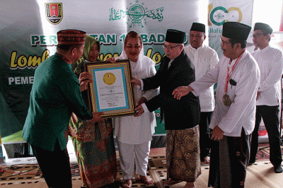 Sebanyak 2.300 Siswa Paud dan TK se-Kota Semarang meramaikan kegiatan lomba mewarnai logo logo Nahdlatul Ulama di Lapangan Pancasila Simpang Lima.
