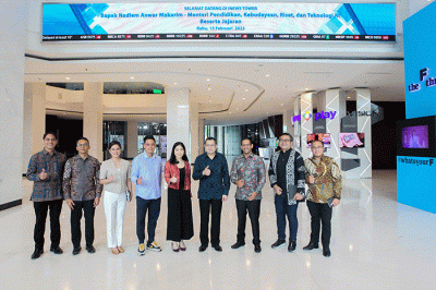 Executive Chairman MNC Group Hary Tanoesodibjo (kanan) menerima kunjungan Menteri Pendidikan, Kebudayaan, Riset, dan Teknologi Nadiem Anwar Makarim.
