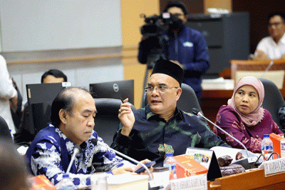RDP terkait Biaya Haji Tahun 2023 di Gedung Parlemen, Senayan, Jakarta, Selasa (14/2/2023).