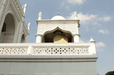 Suasana Masjid Ramlie Musofa di Jalan Danau Sunter Raya, Sunter Agung, Jakarta Utara, Rabu (15/2/2023).