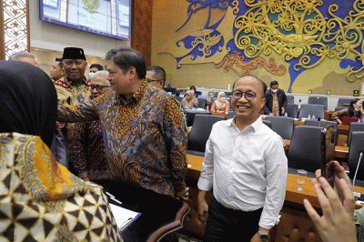 Rapat Kerja antara Badan Legislasi DPR RI dan Pemerintah di Jakarta, Rabu (15/2/2023).