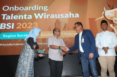 Pembukaan Onboarding Talenta Wirausaha BSI 2023 di Universitas Islam Negeri Sunan Ampel (UINSA) Surabaya, Jawa Timur, Jumat (17/2/2023).