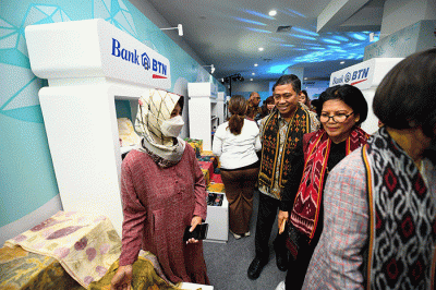 Bazar UMKM untuk Indonesia di Jakarta, Kamis (16/2/2023).