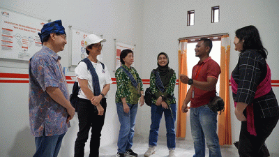 Penanaman perdana jahe merah di Desa Cikarang, Kecamatan Muncang, Lebak Banten, Rabu (15/2/2023).