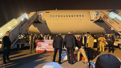Menko PMK Muhadjir Effendy memberikan keterangannya kepada awak media di Bandara Adana.