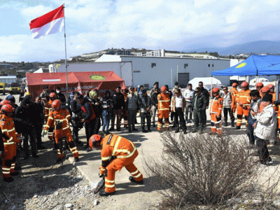 Menko PMK Muhadjir Effendy mengunjungi pusat operasi tim Indonesia Search and Rescue (INASAR) di Kota Antakya, Provinsi Hatay, Turki, Rabu (22/2/2023).