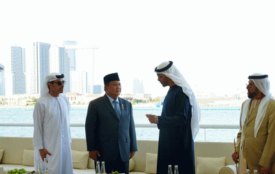 Menteri Pertahanan Prabowo Subianto melaksanakan kunjungan ke Uni Emirat Arab (UEA) atas undangan dari Presiden UEA Sheikh Mohamed bin Zayed Al Nahyan (MBZ).