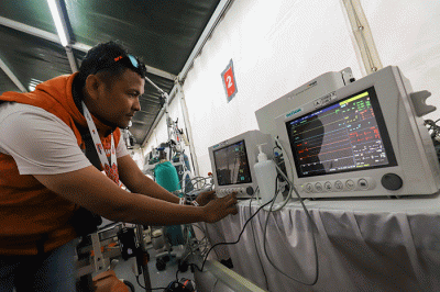 Sejumlah tenaga kesehatan memeriksa kesiapan Trauma Center untuk kegiatan F1 PowerBoat F1H20 di kawasan Danau Toba, Balige, Sumatra Utara, Kamis (23/2/2023).