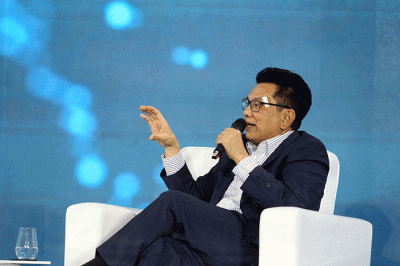 Economic Outlook 2023 dengan tema “Menjaga Momentum Ekonomi di Tengah Ketidakpastian
