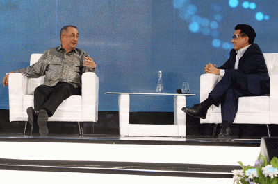 Economic Outlook 2023 dengan tema “Menjaga Momentum Ekonomi di Tengah Ketidakpastian