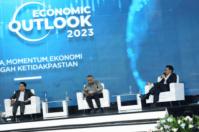 Economic Outlook 2023 dengan tema “Menjaga Momentum Ekonomi di Tengah Ketidakpastian