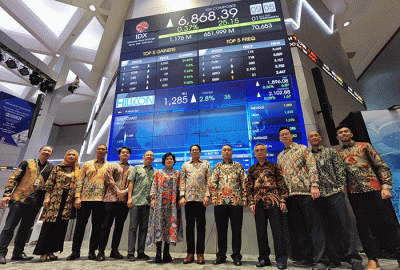 PT Hillcon Tbk resmi melantai di Bursa Efek Indonesia (BEI) hari ini, Rabu (1/3/2023).