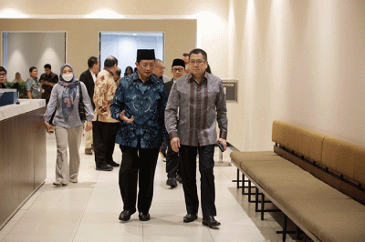 MOU program talkshow dan warung kerukunan 'Lintas Agama Indonesia Bangkit' di MNC Conference Hall, Gedung Inews Tower, Kebon Sirih Jakarta Pusat.