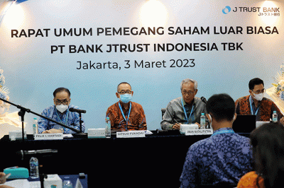 Rapat Umum Pemegang Saham Luar Biasa PT Bank JTrust Indonesia Tbk di Jakarta, Jumat (3/3/2023).