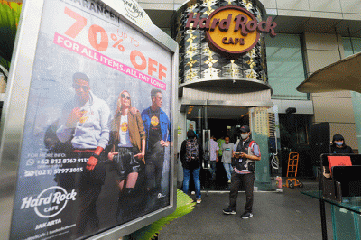 Suasana Hard Rock Cafe di kawasan SCBD, Jakarta, Rabu (8/3/2023).