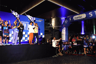 Mandiri ITB Ultra Marathon 2022 sejauh 180Km di Jakarta, Jumat (10/3/2023) malam.