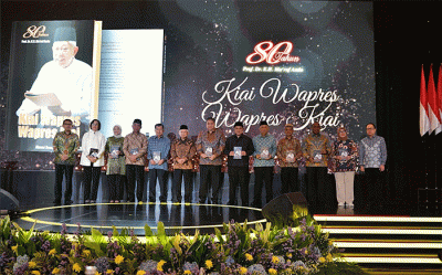 Menaker Ida Fauziyah menghadiri acara peluncuran buku 80 tahun Prof. Dr. K. H. Ma'ruf Amin 