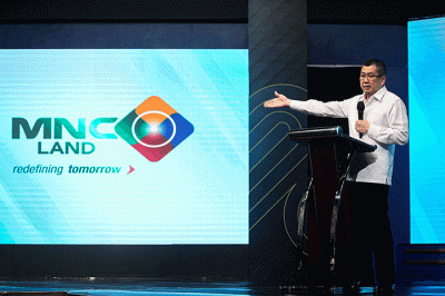 Executive Chairman MNC Group Hary Tanoesoedibjo saat memberikan arahan kepada karyawan dalam acara MNC Land dan Group Forum di MNC Confrence Hall, iNews Tower.