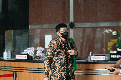 Kepala Kantor Pajak Madya Jakarta Timur Wahono Saputro Usai menjalani pemeriksaan di Gedung Merah Putih, KPK Jakarta, Selasa (14/3/2023).