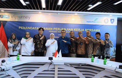 Penandatanganan Perjanjian Kerja Bersama (PKB) PT Angkasa Pura I dengan Serikat Pekerja PT Angkasa Pura I (Persero) dan Asosiasi Karyawan PT Angkasa Pura I.