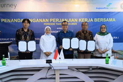 Penandatanganan Perjanjian Kerja Bersama (PKB) PT Angkasa Pura I dengan Serikat Pekerja PT Angkasa Pura I (Persero) dan Asosiasi Karyawan PT Angkasa Pura I.