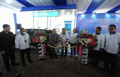Peresmian Stasiun Pengisian Kendaraan Listrik Umum (SPKLU) Bank BTN di Jakarta, Rabu (15/3/2023).