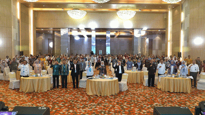Menaker Ida Fauziyah memberikan paparannya saat acara Rapat Koordinasi Program Dekonsentrasi dan Tugas Pembantuan di Jakarta, Rabu (15/3/2023).