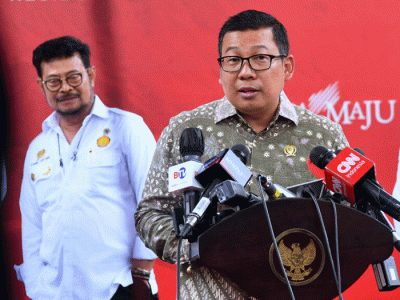 Kepala Badan Pangan Nasional, Arief Prasetyo Adi memberikan paparannya usai mengikuti rapat yang dipimpin oleh Presiden Joko Widodo di Istana Merdeka.