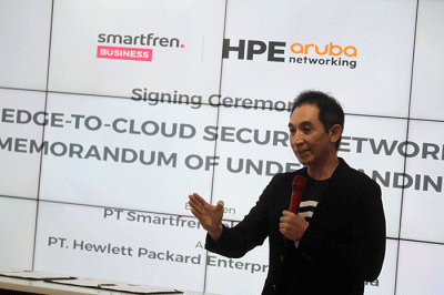 Penandatanganan perjanjian kerja sama untuk menghadirkan solusi SMARTCONNECT yang merupakan layanan pengelola sistem konektivitas serba ada di Jakarta.