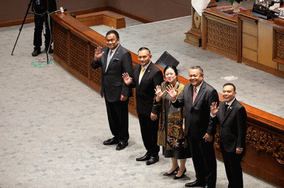 Perry Warjiyo terpilih kembali menjadi Gubernur Bank Indonesia untuk periode 2023-2028.